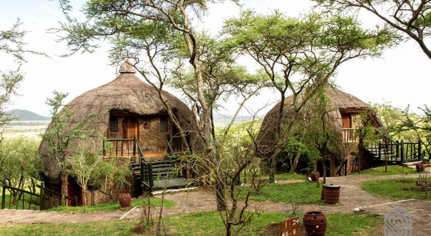 Serengeti Serena Safari Lodge Serengeti Serena Safari Lodge