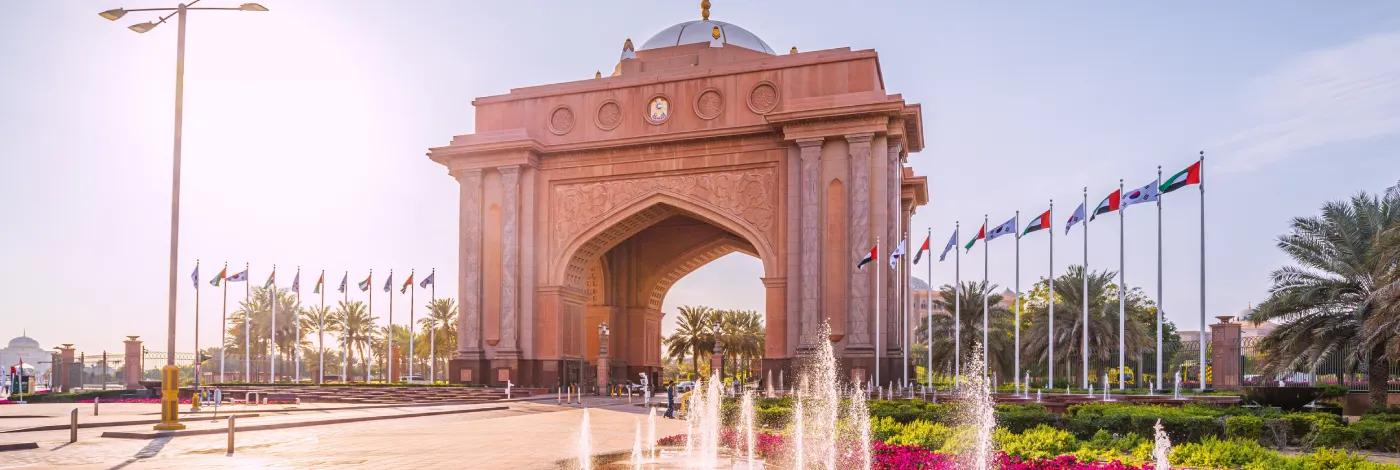 Emirates Palace, Dubai Attractions- TravelVerse Emirates Palace, Dubai Attractions - TravelVerse