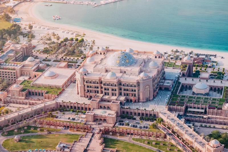 Emirates Palace, Dubai Attractions - TravelVerse Emirates Palace, Dubai Attractions - TravelVerse